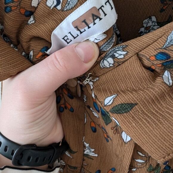 Elliatt Anthropologie Tan Prairie Floral Print Wide Leg Crepe Jumpsuit Size L - Picture 10 of 11
